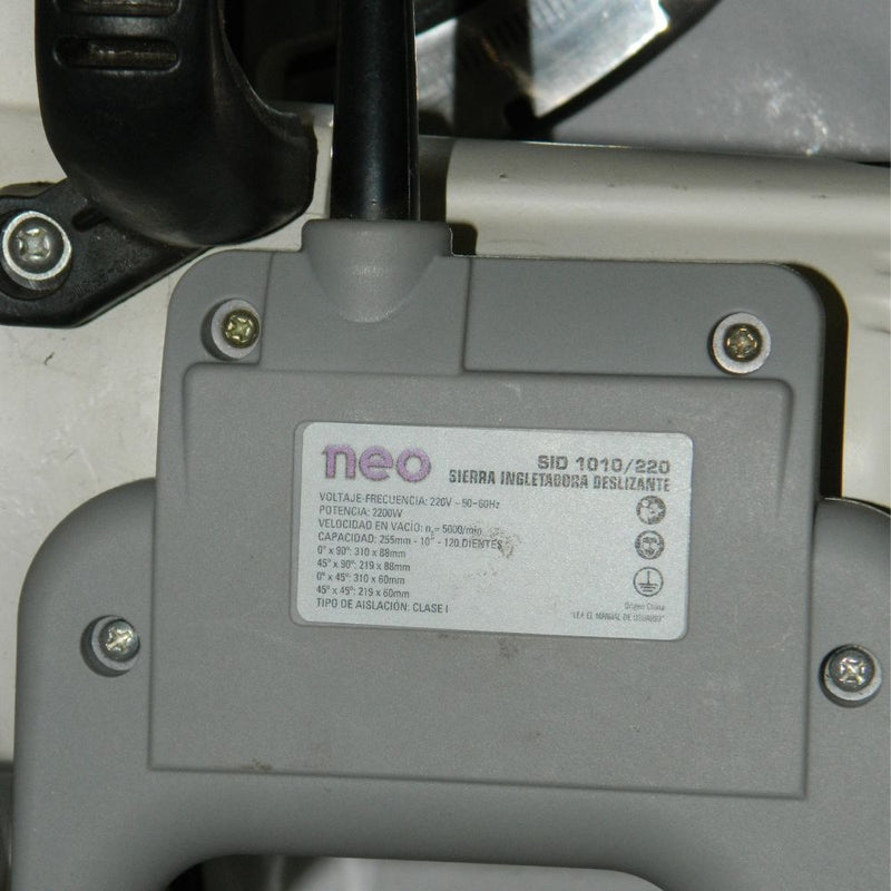 Sierra Ingleteadora Deslizante Neo de 10" 2200W 220V 50 60Hz Clase I